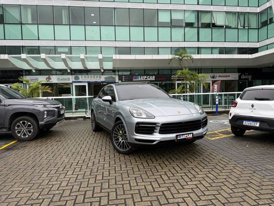 PORSCHE CAYENNE 3.0 V6 E-HYBRID COUPÉ AWD TIPTRONIC S PORSCHE CAYENNE 3.0 V6 E-HYBRID COUPÉ AWD TIPTRONIC S